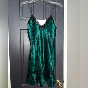 SOLD!! Vintage Victoria’s Secret Chemise